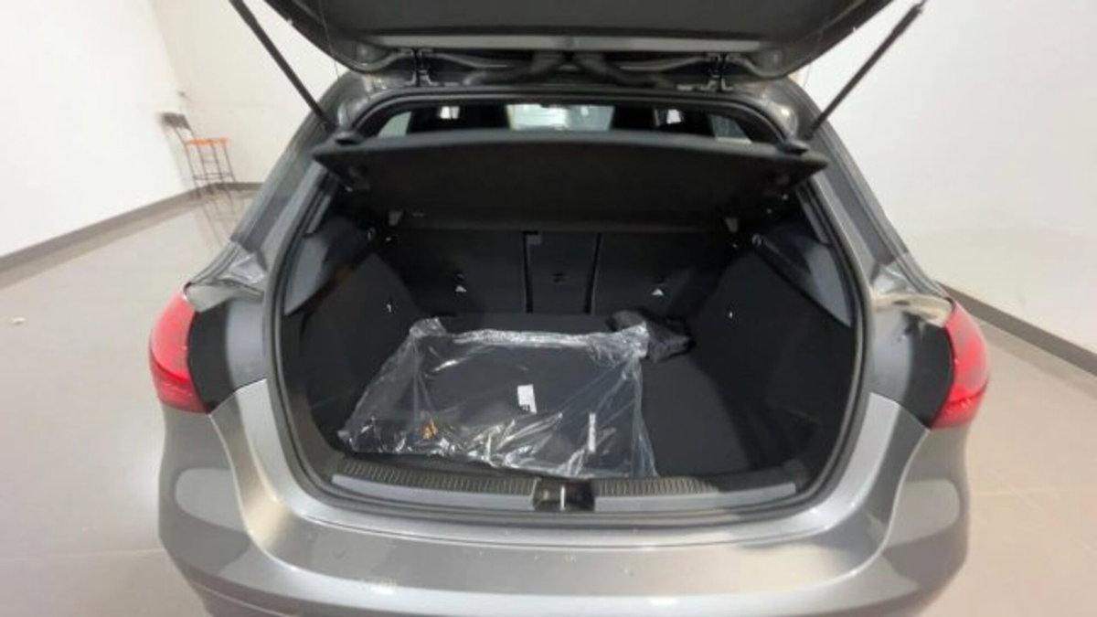 Mercedes-Benz CLA 200 d AMG Line Advanced Plus auto (8)