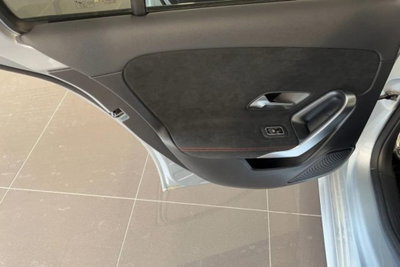 Mercedes-Benz CLA 200 d AMG Line Advanced Plus auto (18)