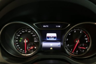 Mercedes-Benz CLA Shooting Brake 250 Premium (19)
