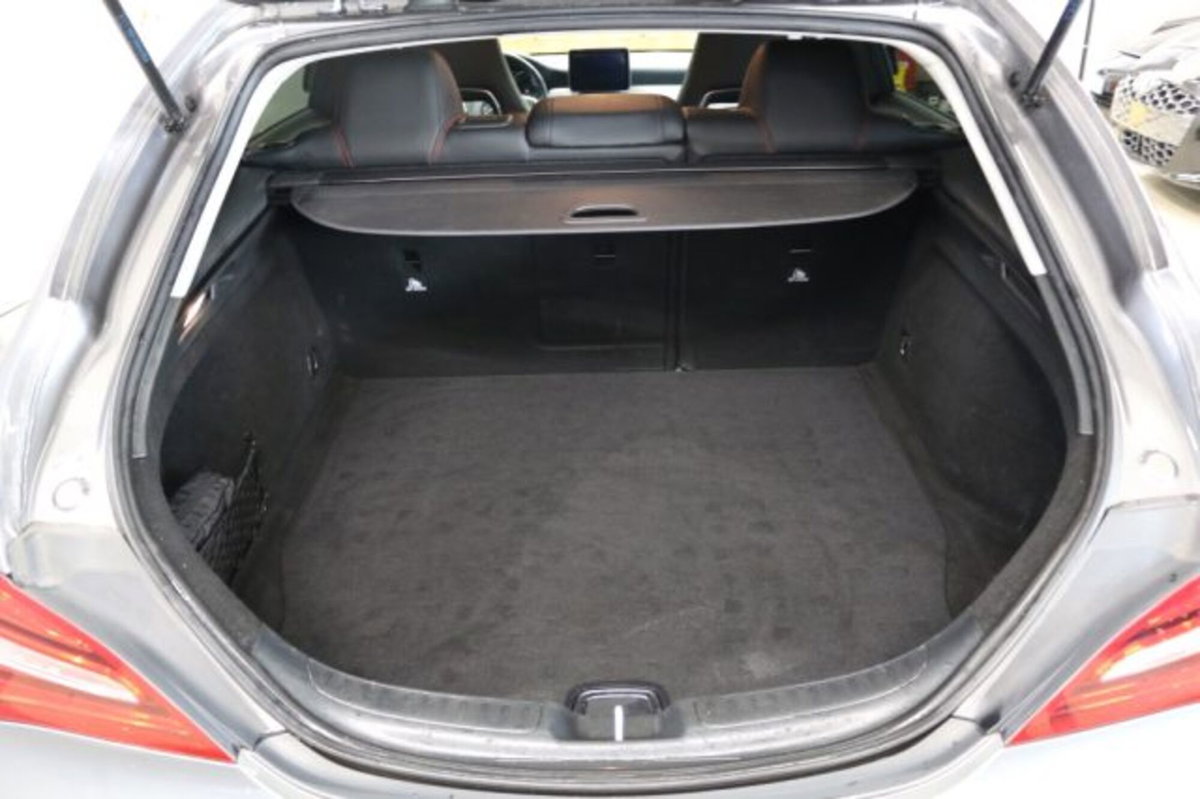 Mercedes-Benz CLA Shooting Brake 250 Premium (20)