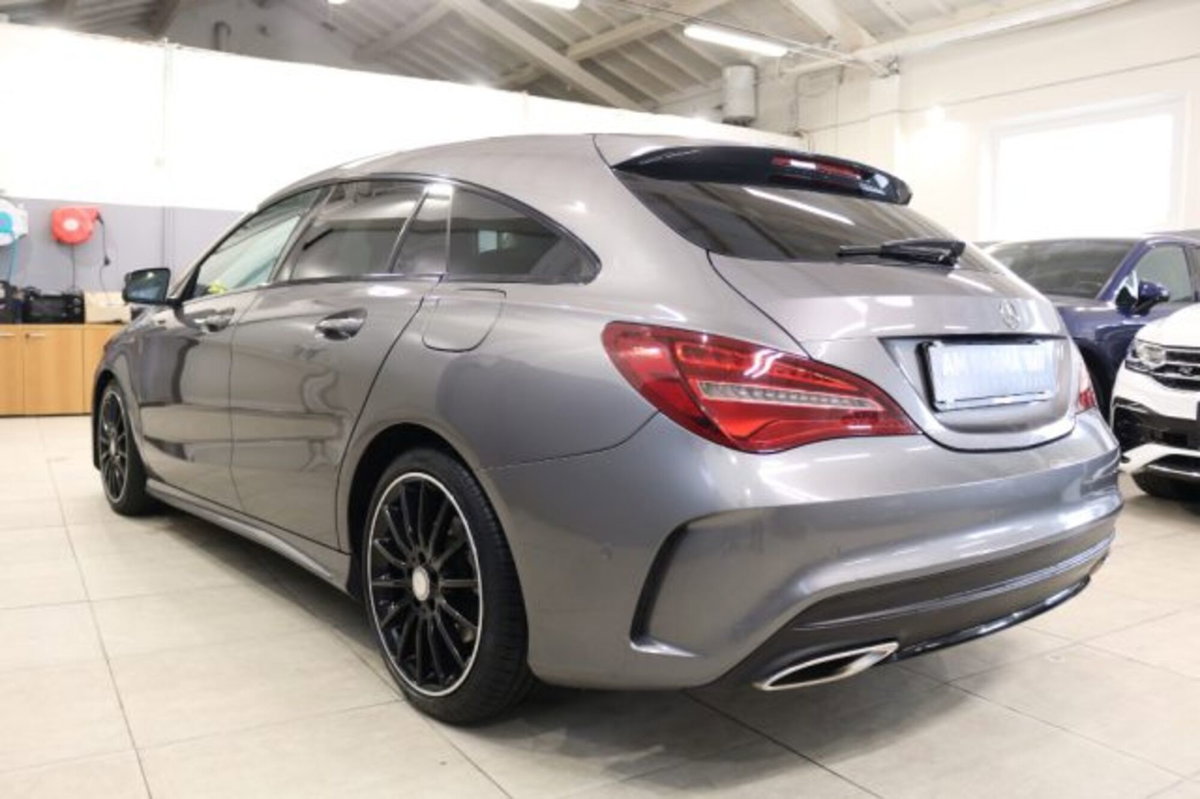 Mercedes-Benz CLA Shooting Brake 250 Premium (4)