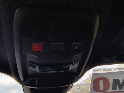 Jeep Avenger 1.2 turbo e-hybrid mhev Summit fwd 110cv edct6 (18)
