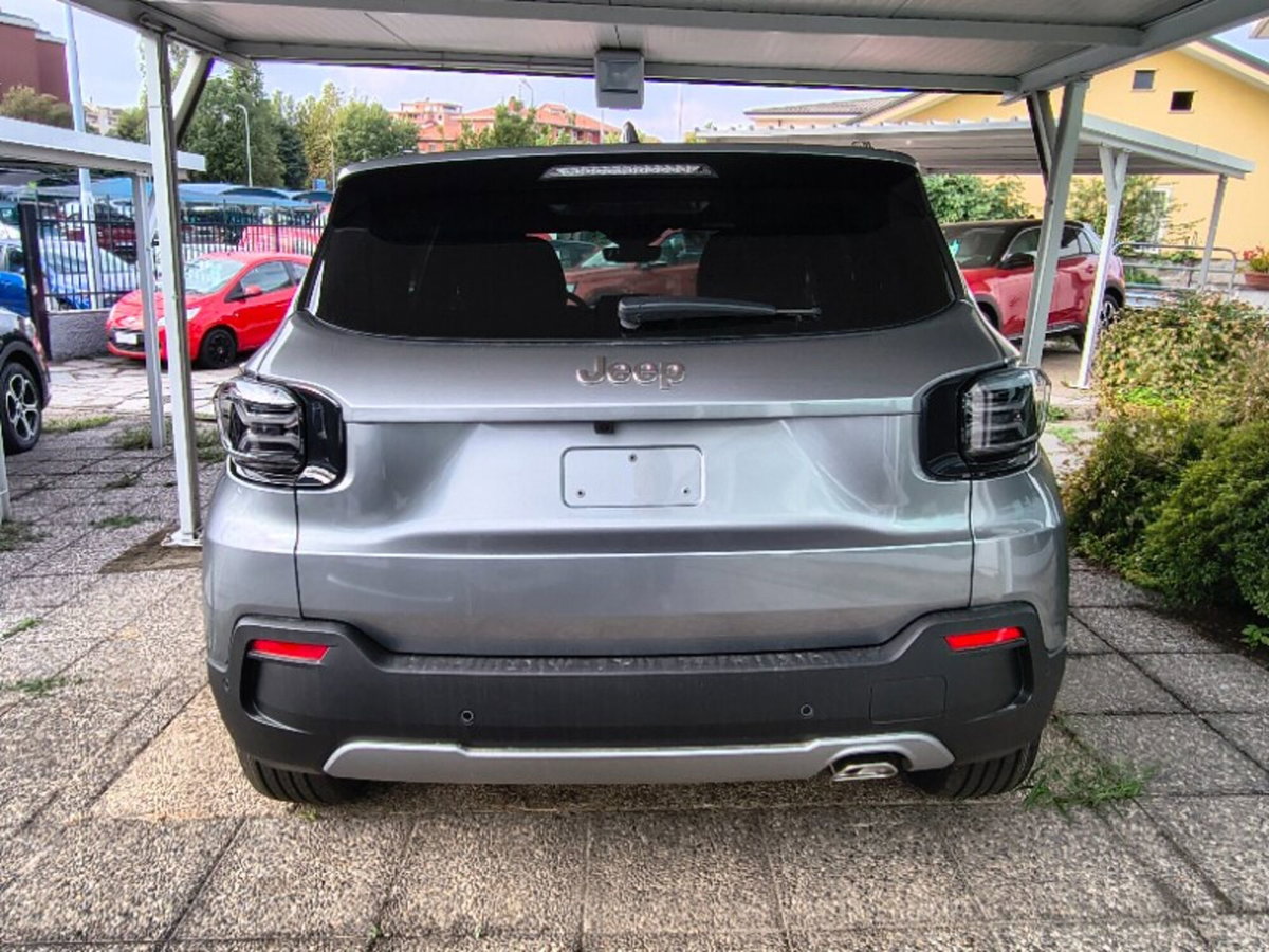Jeep Avenger 1.2 turbo e-hybrid mhev Summit fwd 110cv edct6 (5)
