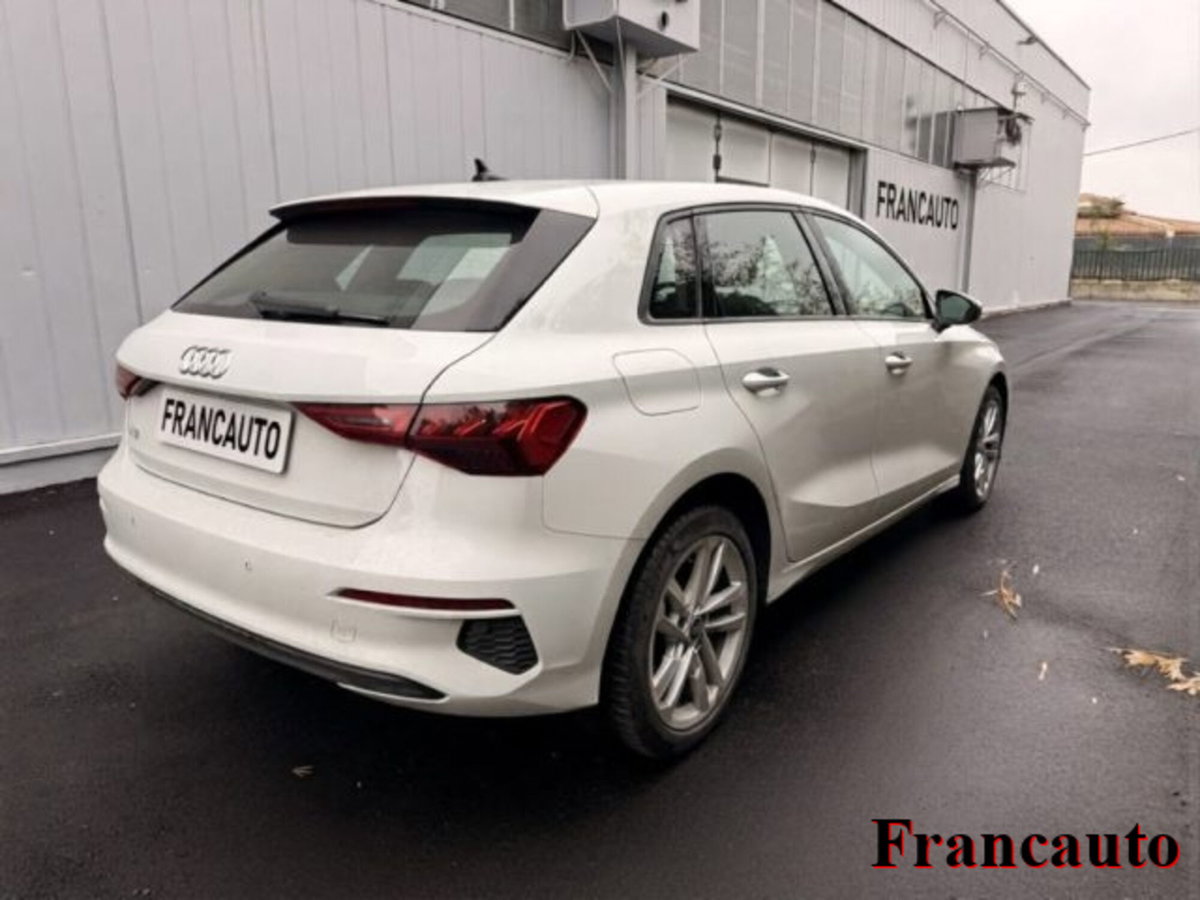 Audi A3 Sportback 30 TDI S tronic Business (4)