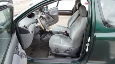 Toyota Yaris 16V cat 3 porte (13)