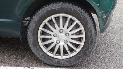 Toyota Yaris 16V cat 3 porte (17)