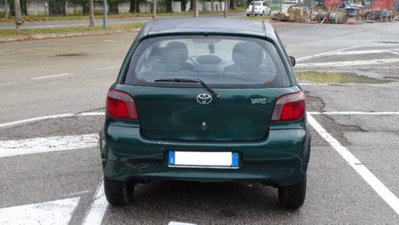 Toyota Yaris 16V cat 3 porte (6)