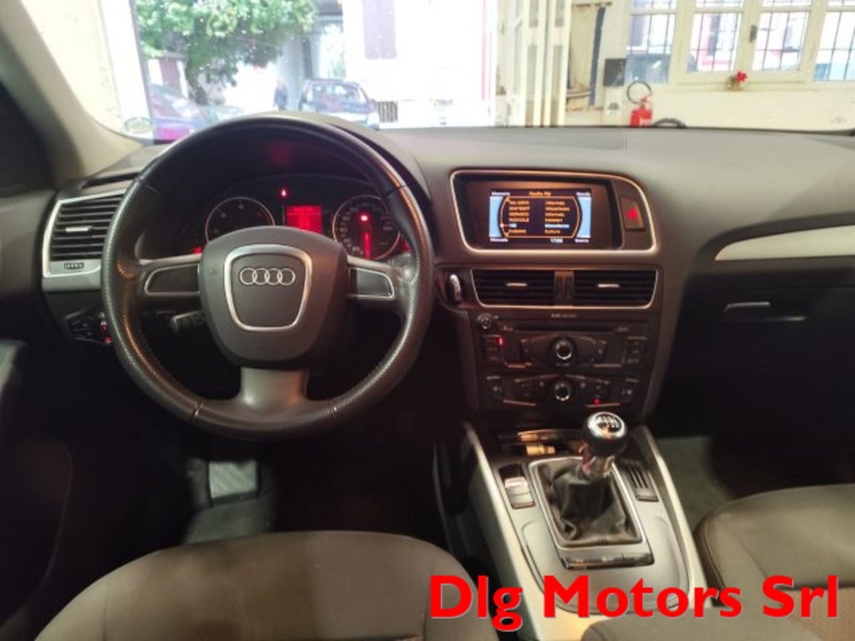 Audi Q5 2.0 TDI 143 CV quattro (10)