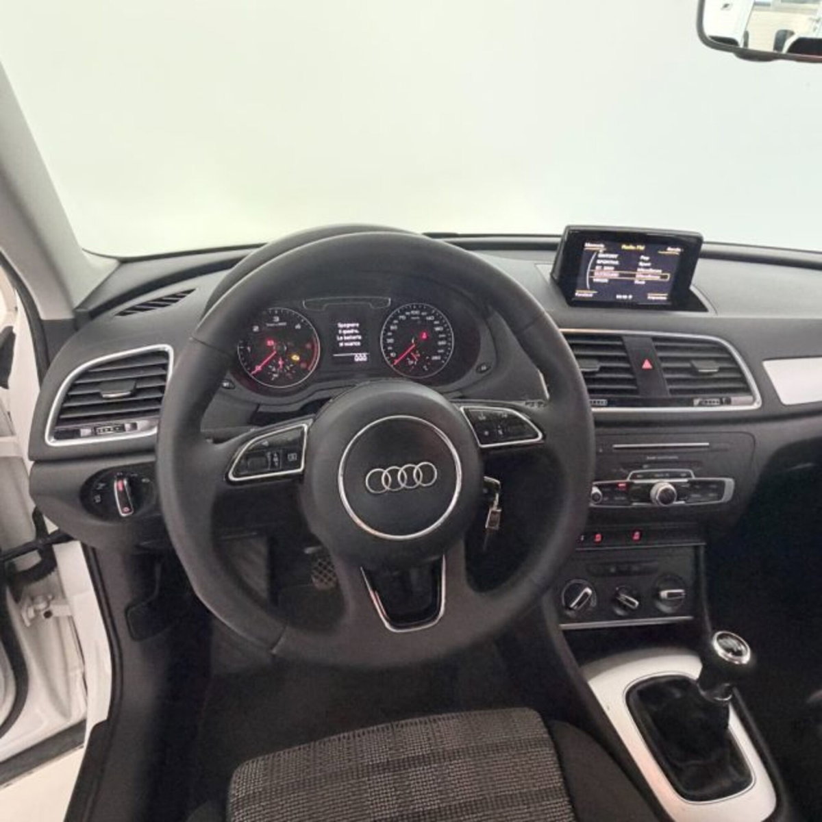 Audi Q3 2.0 TDI 150 CV Sport (12)