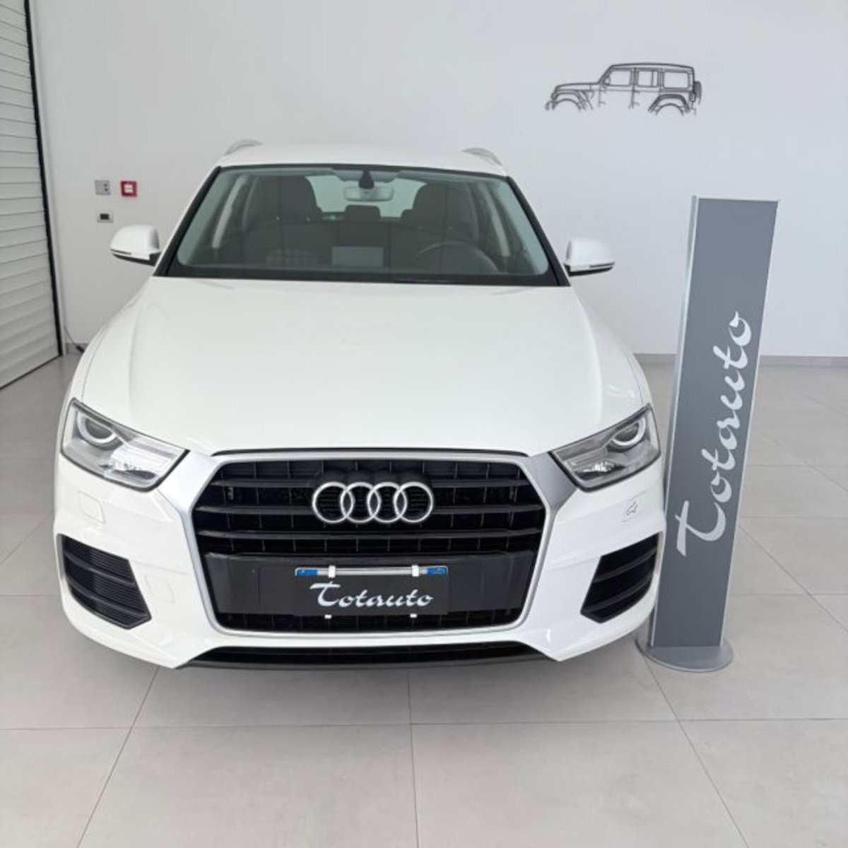 Audi Q3 2.0 TDI 150 CV Sport (2)