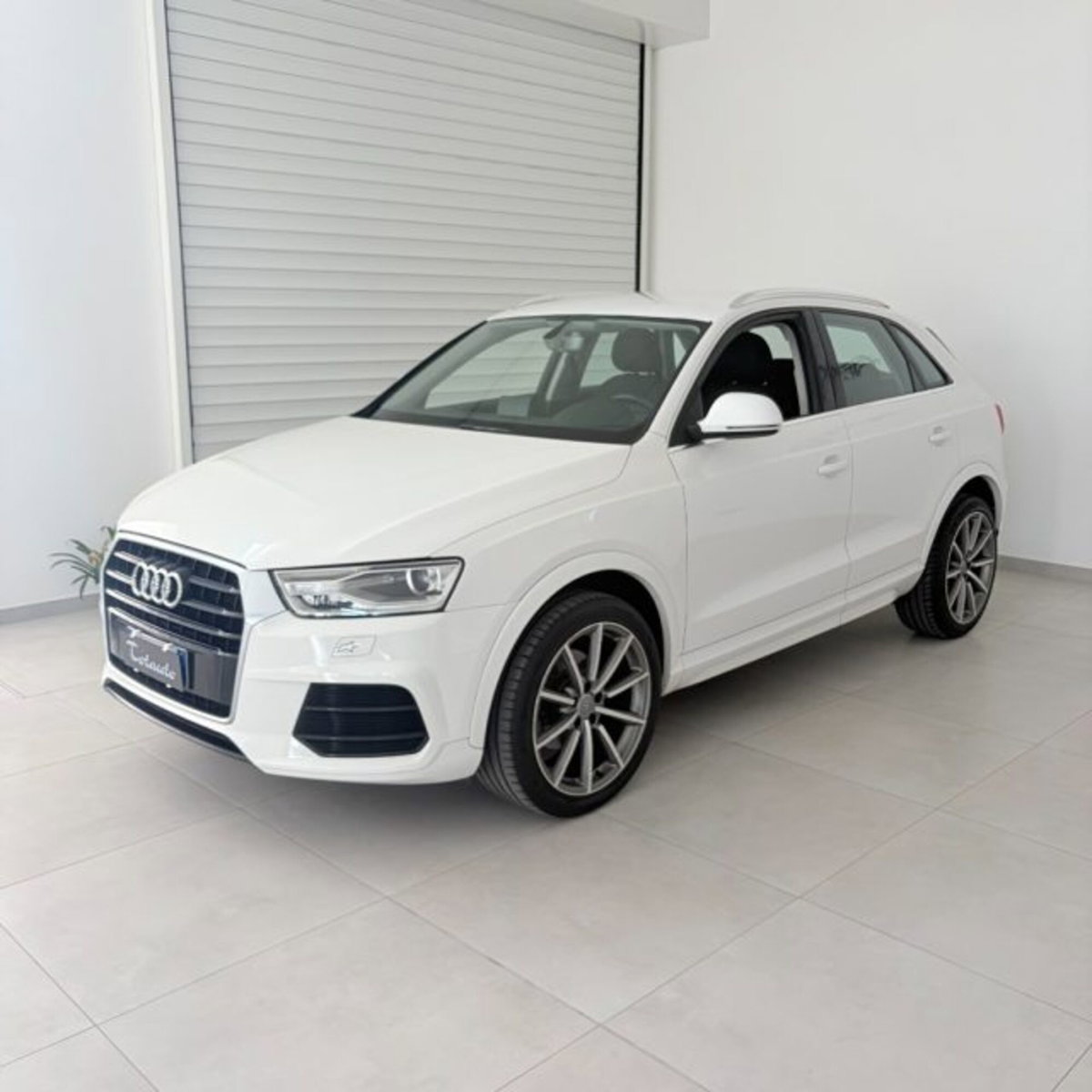 Audi Q3 2.0 TDI 150 CV Sport (3)
