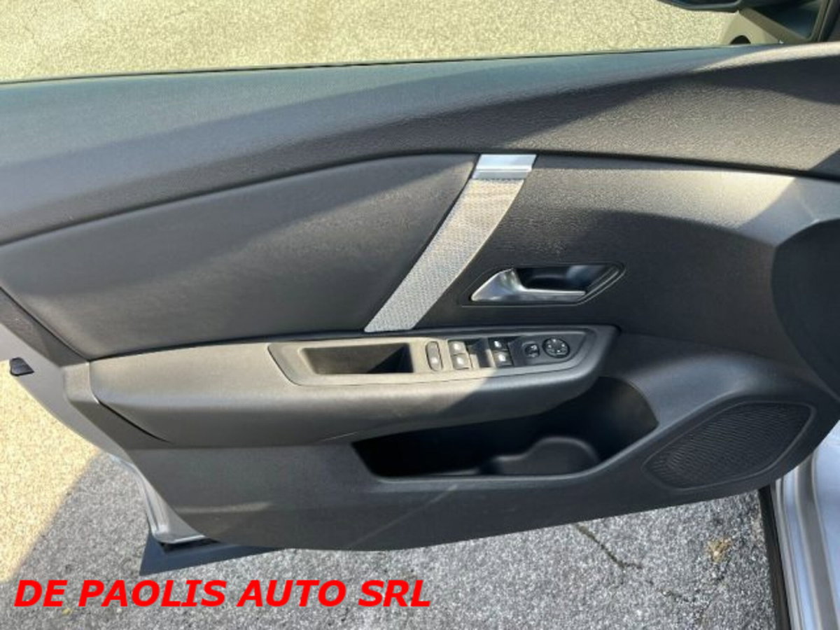 Citroen C4 BlueHDi 110 S&S Shine (5)
