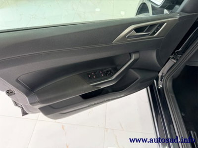 Volkswagen Polo 1.0 tsi Style 95cv dsg (9)