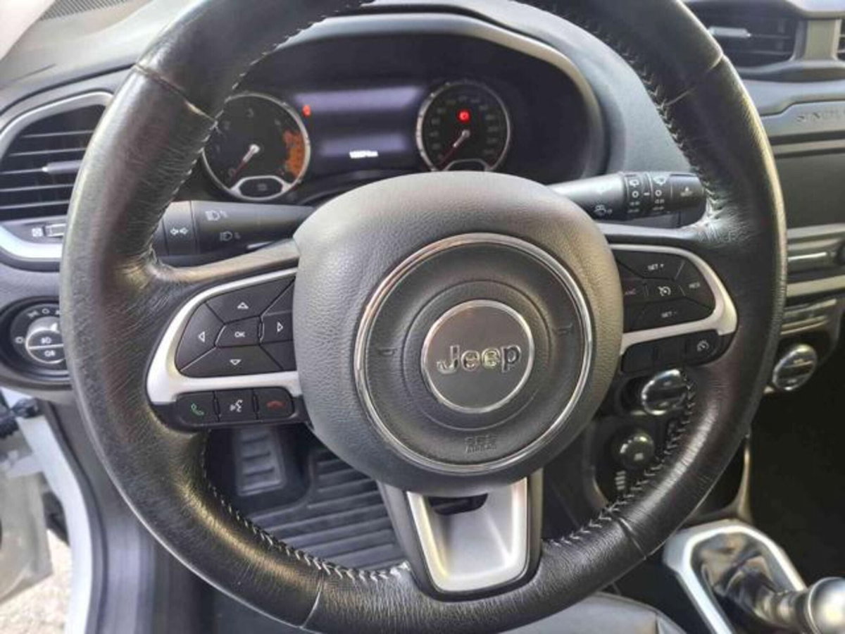 Jeep Renegade 2.0 Mjt 140CV 4WD Active Drive Limited (15)