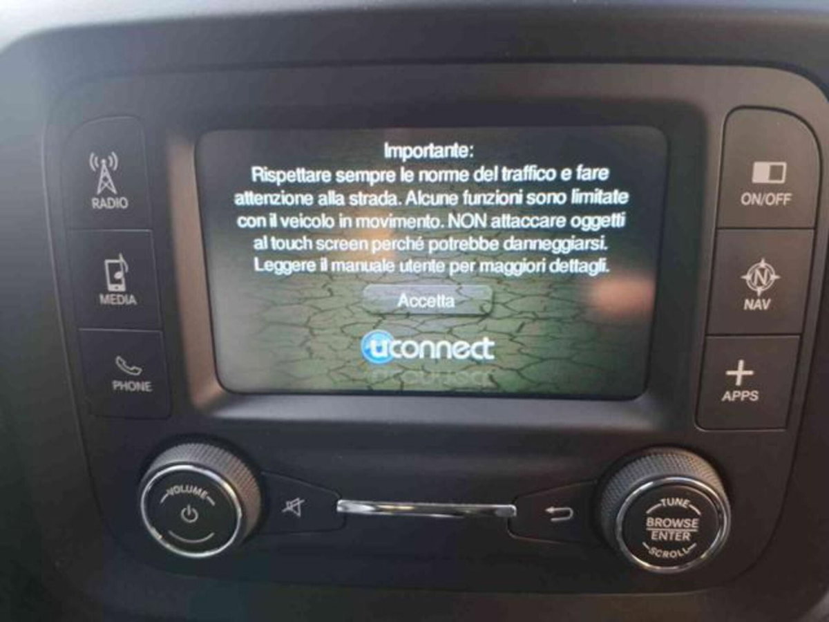 Jeep Renegade 2.0 Mjt 140CV 4WD Active Drive Limited (18)