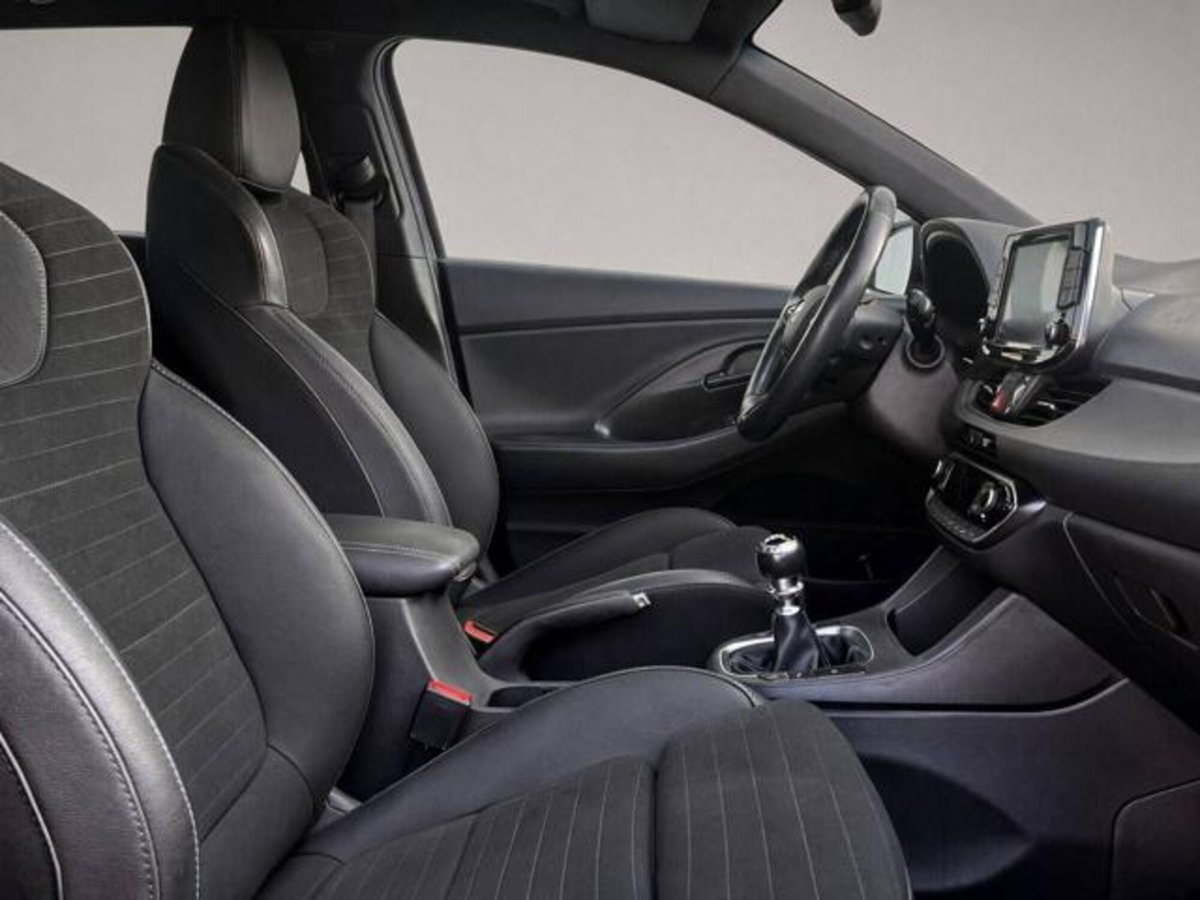 Hyundai i30 Fastback 2.0 T-GDI 275 CV N Performance (12)
