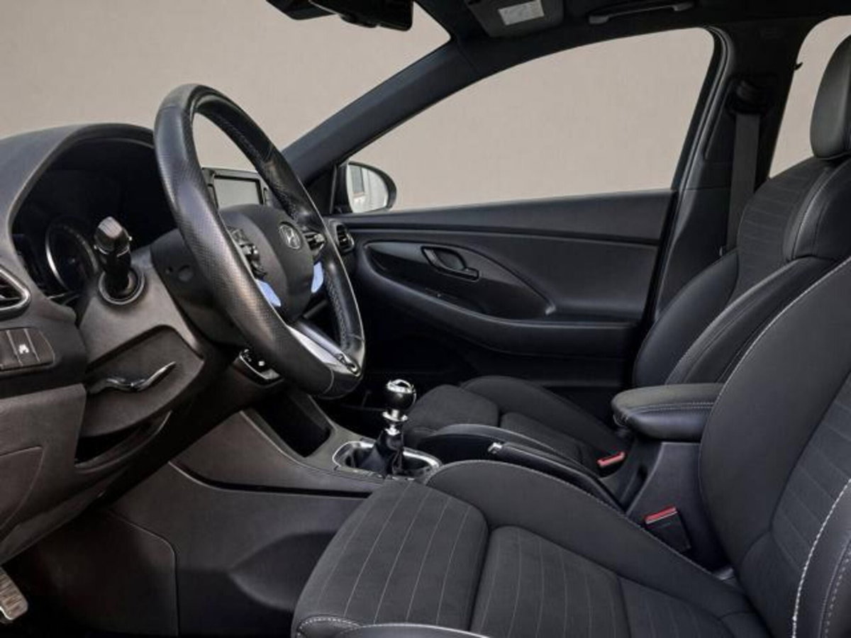 Hyundai i30 Fastback 2.0 T-GDI 275 CV N Performance (8)