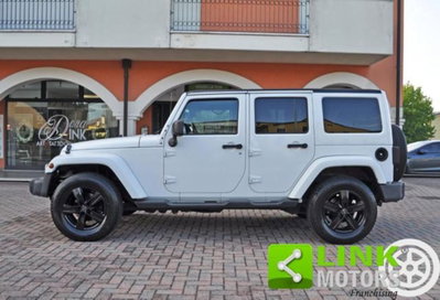Jeep Wrangler Unlimited 2.8 CRD DPF Sahara Auto (2)