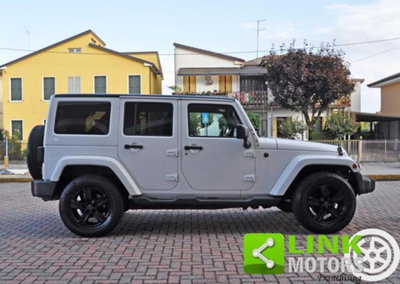 Jeep Wrangler Unlimited 2.8 CRD DPF Sahara Auto (6)