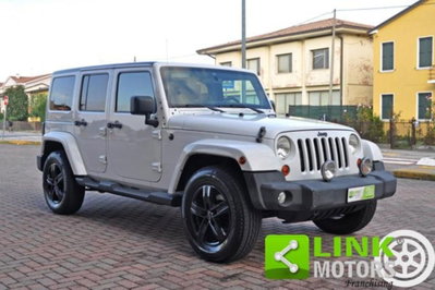 Jeep Wrangler Unlimited 2.8 CRD DPF Sahara Auto (7)