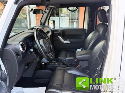 Jeep Wrangler Unlimited 2.8 CRD DPF Sahara Auto (9)