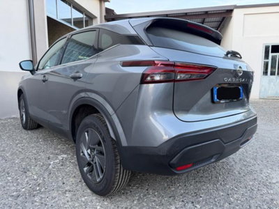 Nissan Qashqai 1.3 DIG-T 140 CV Business (4)