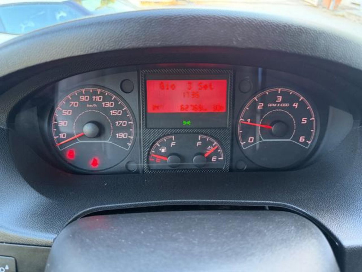 Peugeot Boxer Furgone 435 2.2 BlueHDi 140 S&S PM-TM Furgone Premium (6)