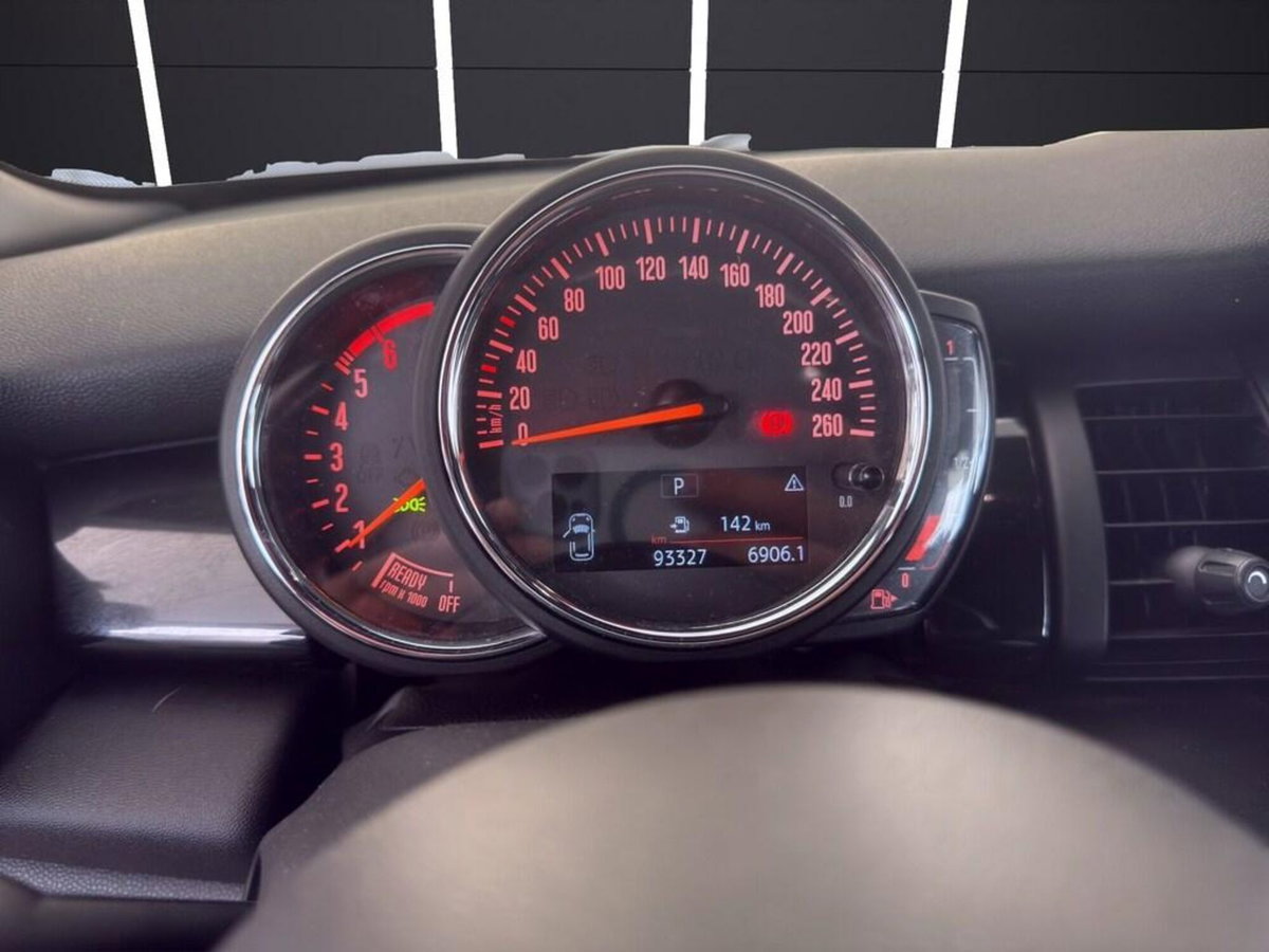 MINI Mini 1.5 Cooper D Boost 5 porte (11)