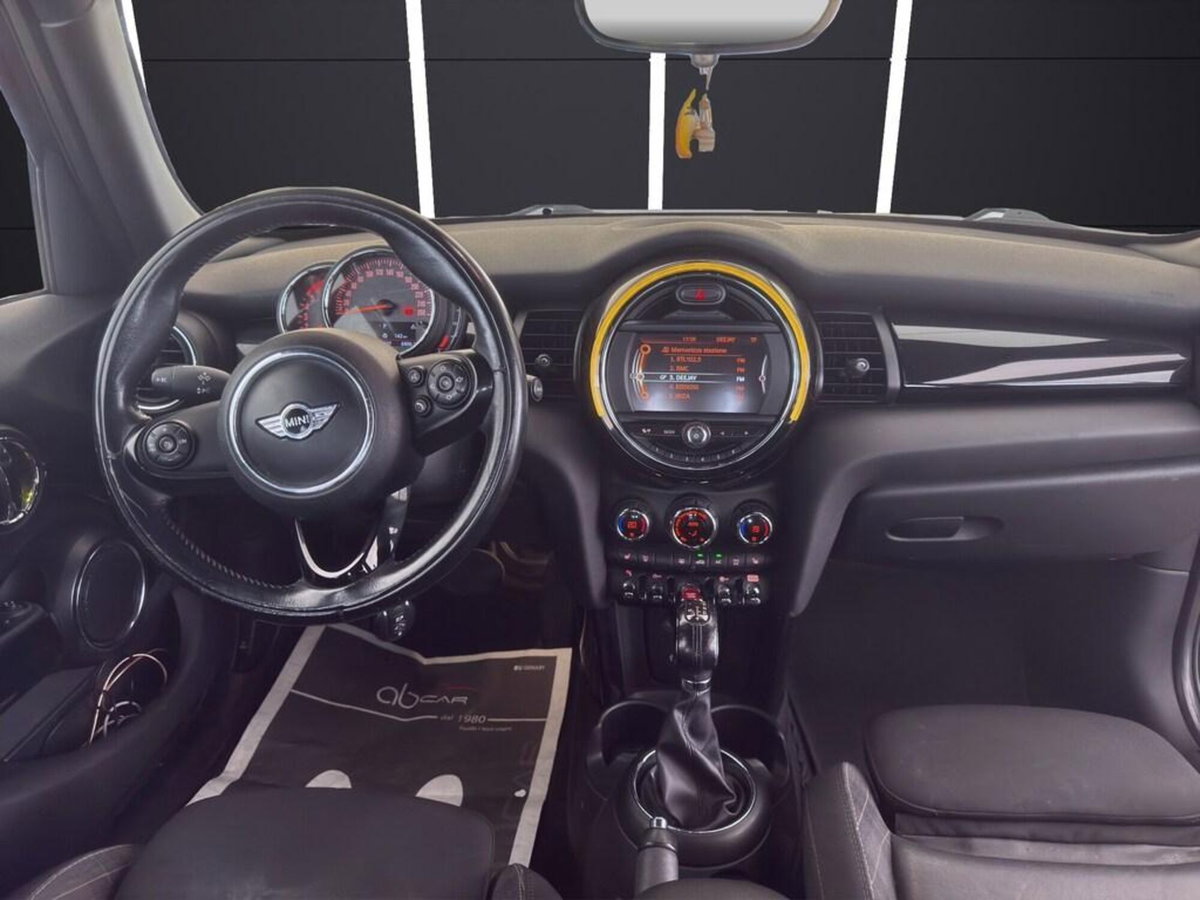 MINI Mini 1.5 Cooper D Boost 5 porte (14)