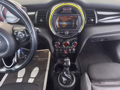 MINI Mini 1.5 Cooper D Boost 5 porte (15)