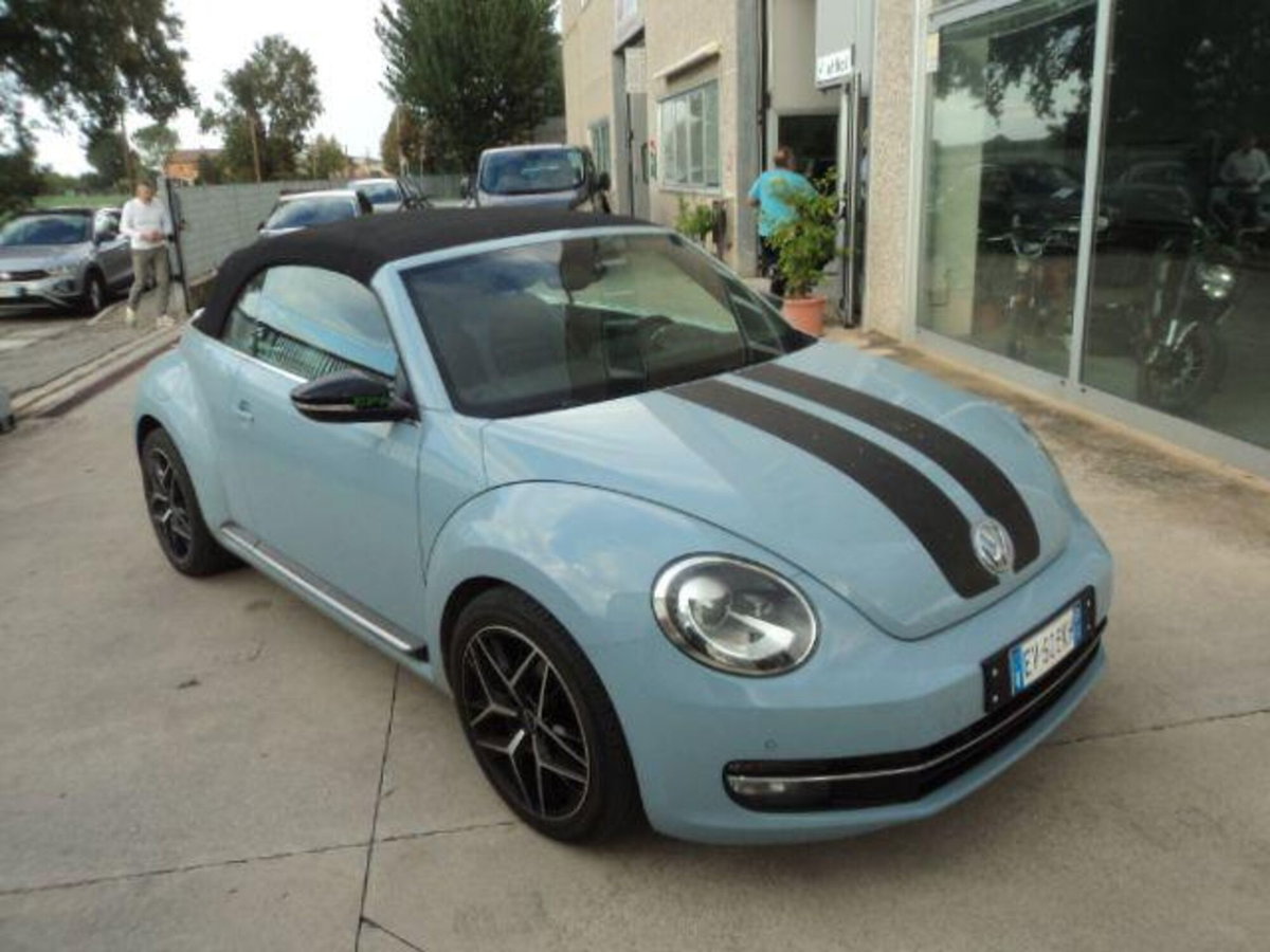 Volkswagen Maggiolino Cabrio 2.0 TDI DSG Sport (3)