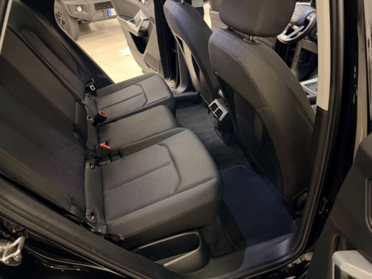 Audi Q3 35 TDI quattro S tronic Business Advanced (11)