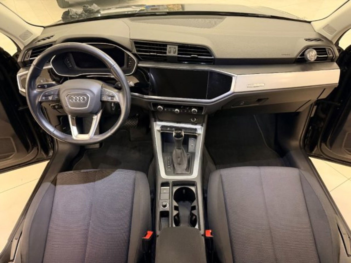 Audi Q3 35 TDI quattro S tronic Business Advanced (13)