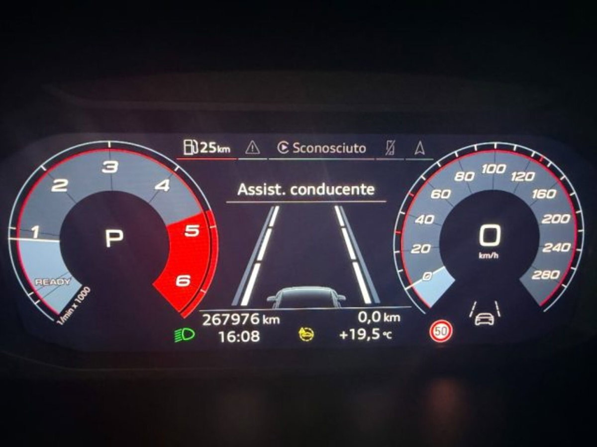 Audi Q3 35 TDI quattro S tronic Business Advanced (15)