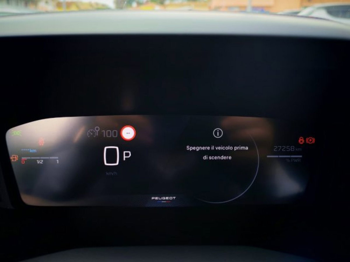 Peugeot 208 50 kWh Allure (11)