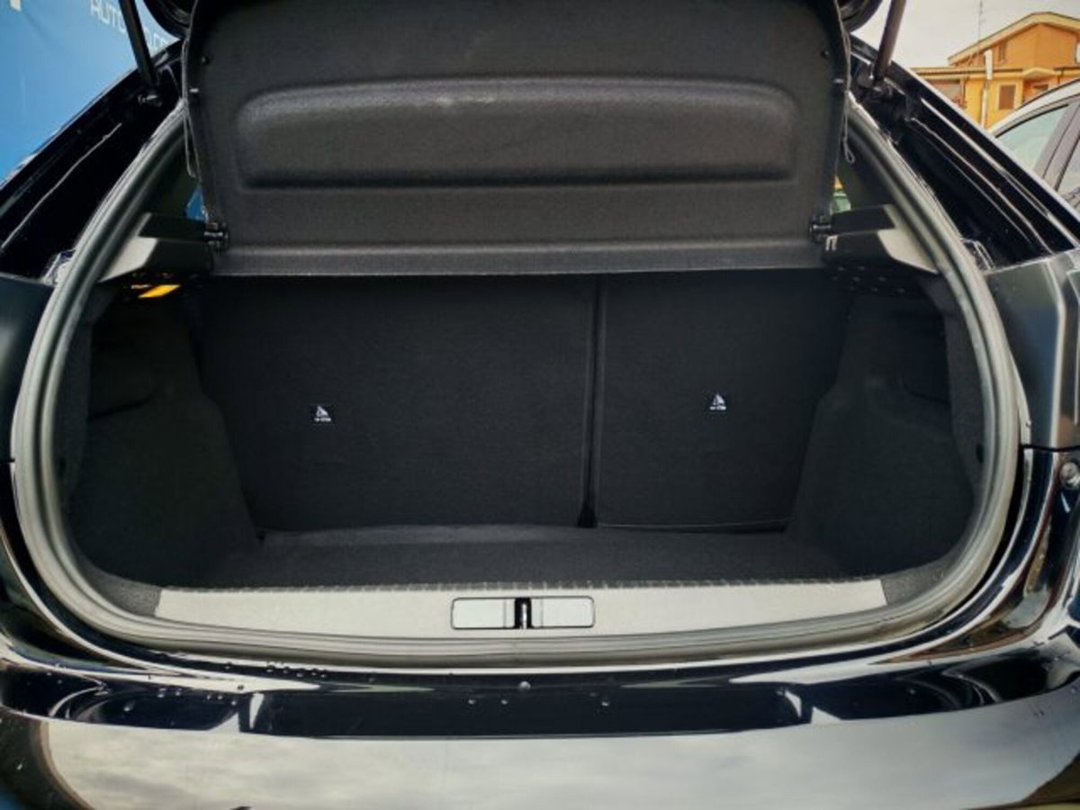 Peugeot 208 50 kWh Allure (18)