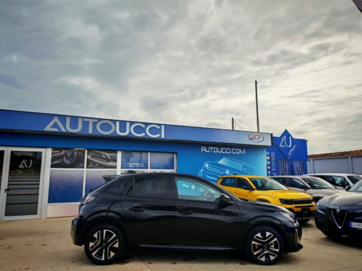 Peugeot 208 50 kWh Allure (2)