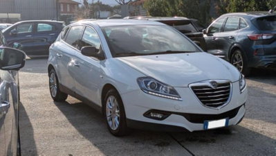 Lancia Delta 1.6 MJT DPF 105 CV Gold (2)