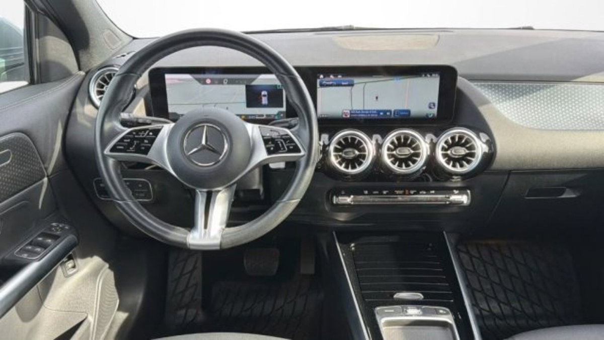 Mercedes-Benz GLA SUV 220 d Progressive Advanced Plus 4matic auto (12)