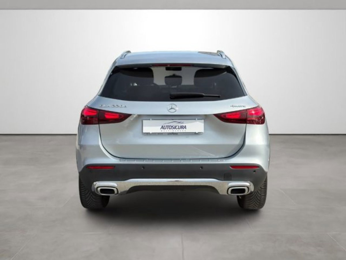 Mercedes-Benz GLA SUV 220 d Progressive Advanced Plus 4matic auto (5)