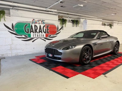 Aston Martin V8 Vantage Cabrio V8 Vantage Roadster usata