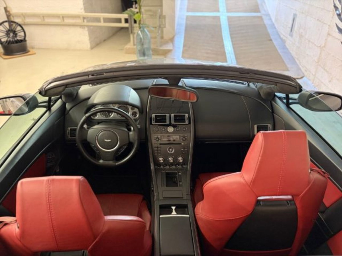 Aston Martin V8 Vantage Cabrio V8 Vantage Roadster (15)