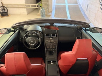 Aston Martin V8 Vantage Cabrio V8 Vantage Roadster (15)