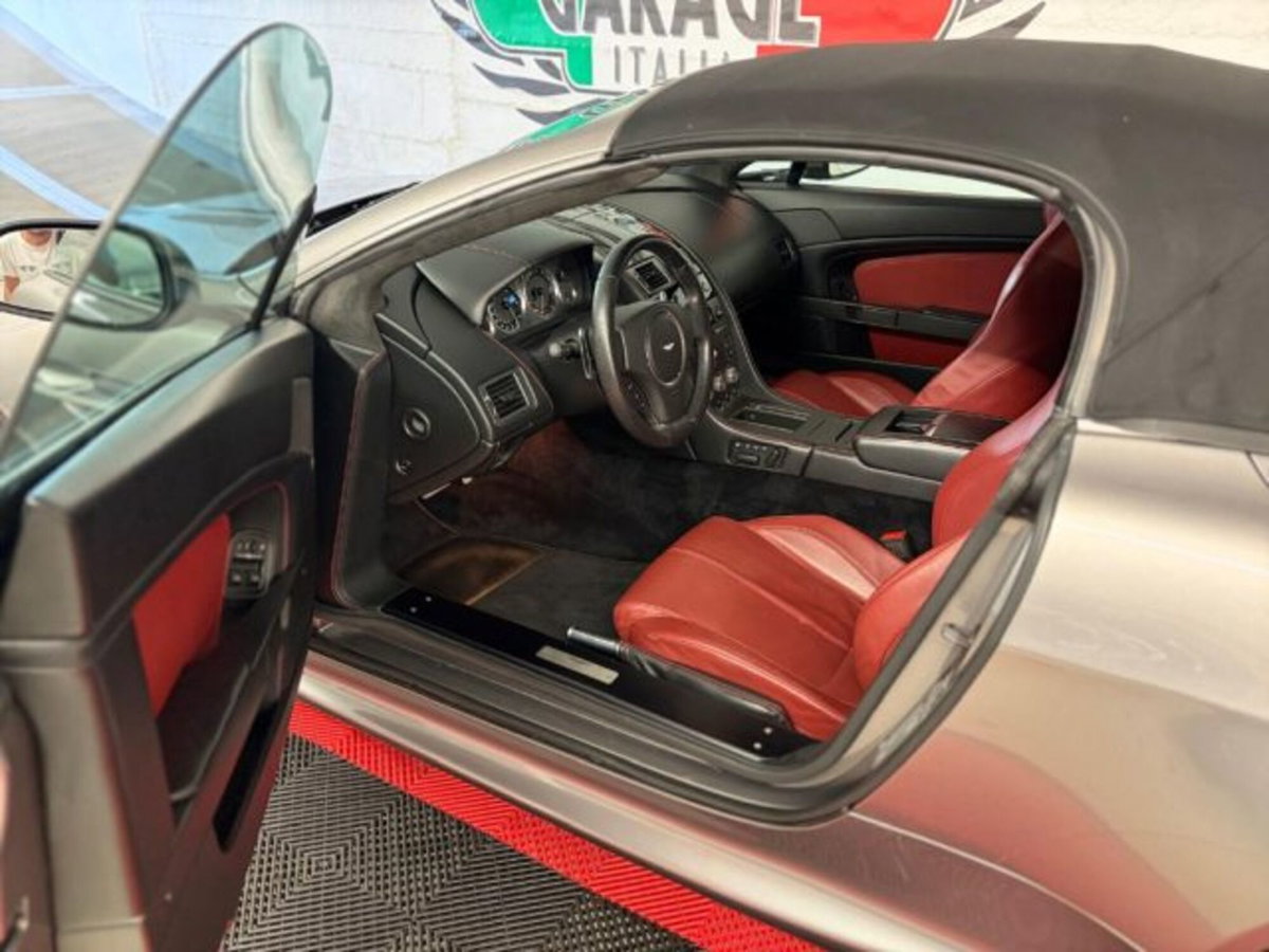 Aston Martin V8 Vantage Cabrio V8 Vantage Roadster (9)