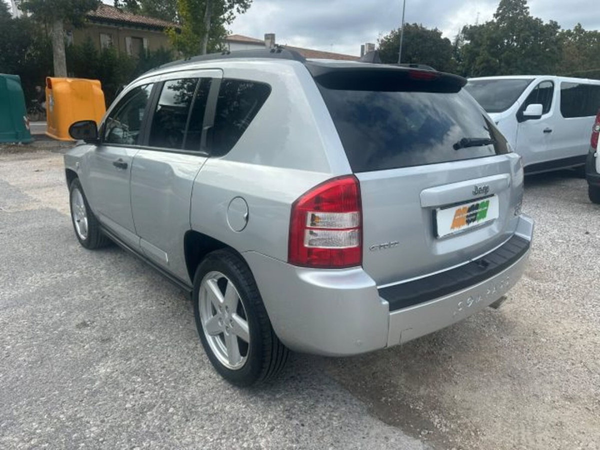 Jeep Compass 2.0 Turbodiesel Limited (14)