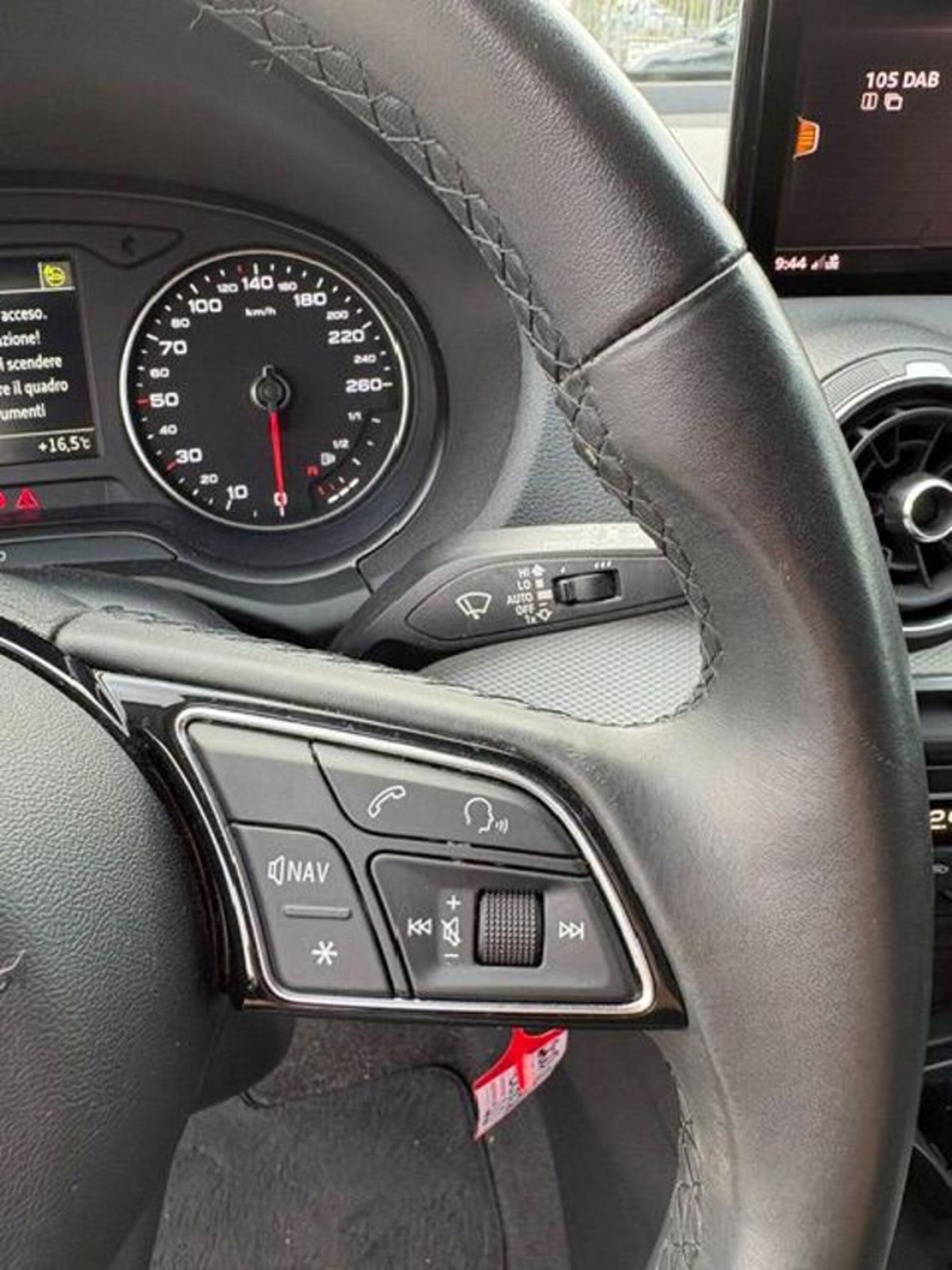 Audi Q2 Q2 30 TFSI Business (12)