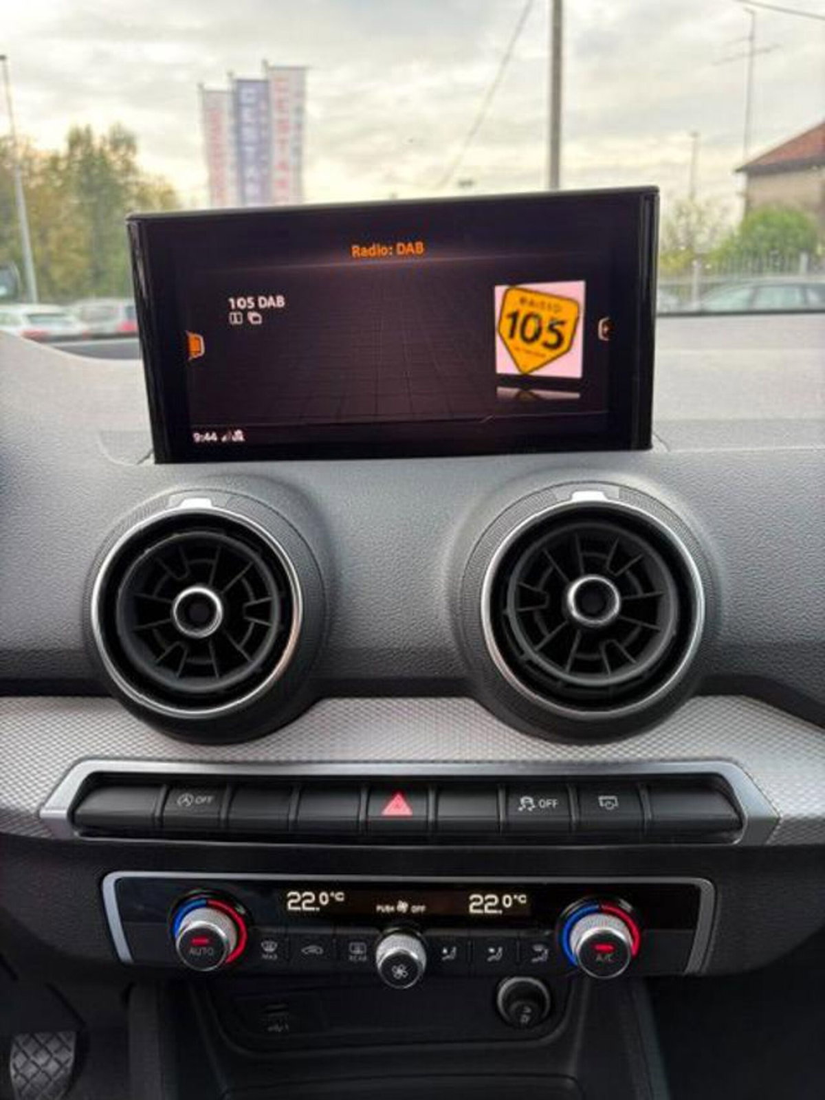 Audi Q2 Q2 30 TFSI Business (14)