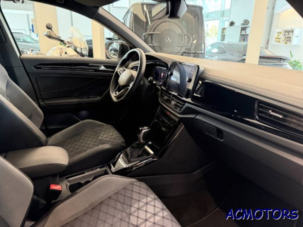 Volkswagen T-Roc 1.5 tsi R-Line dsg (14)