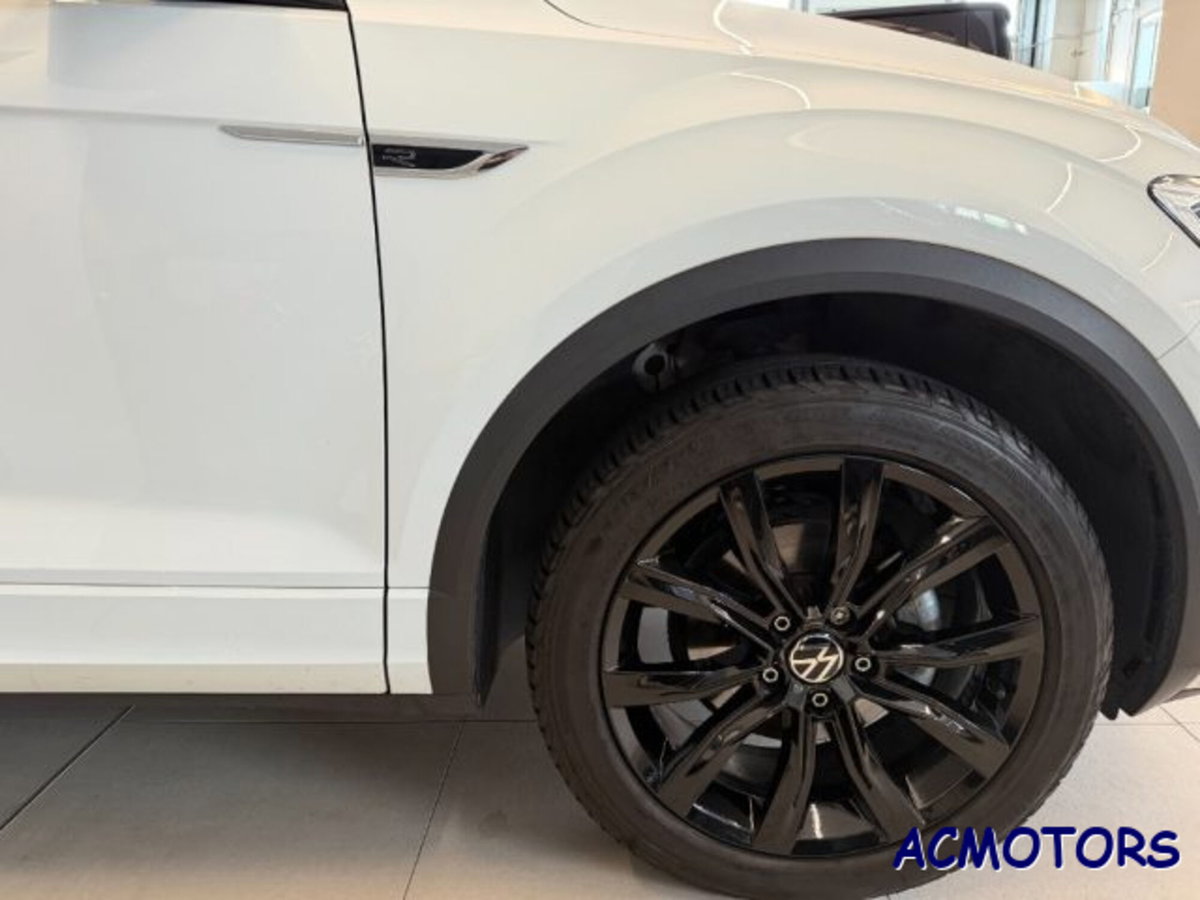 Volkswagen T-Roc 1.5 tsi R-Line dsg (15)