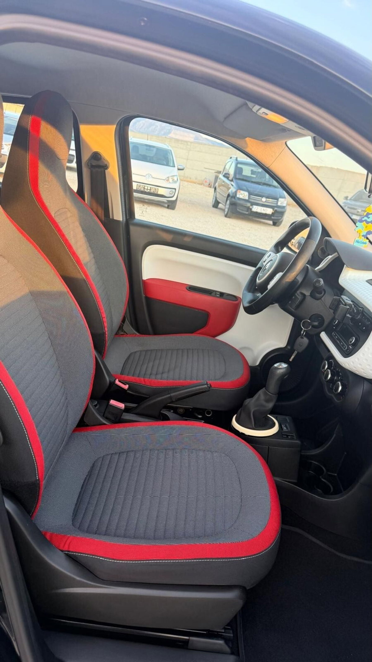 Renault Twingo SCe Live (13)